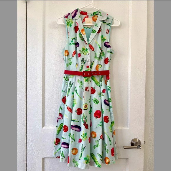 Size S Modcloth Vegetable Dress - Picture 2 of 5